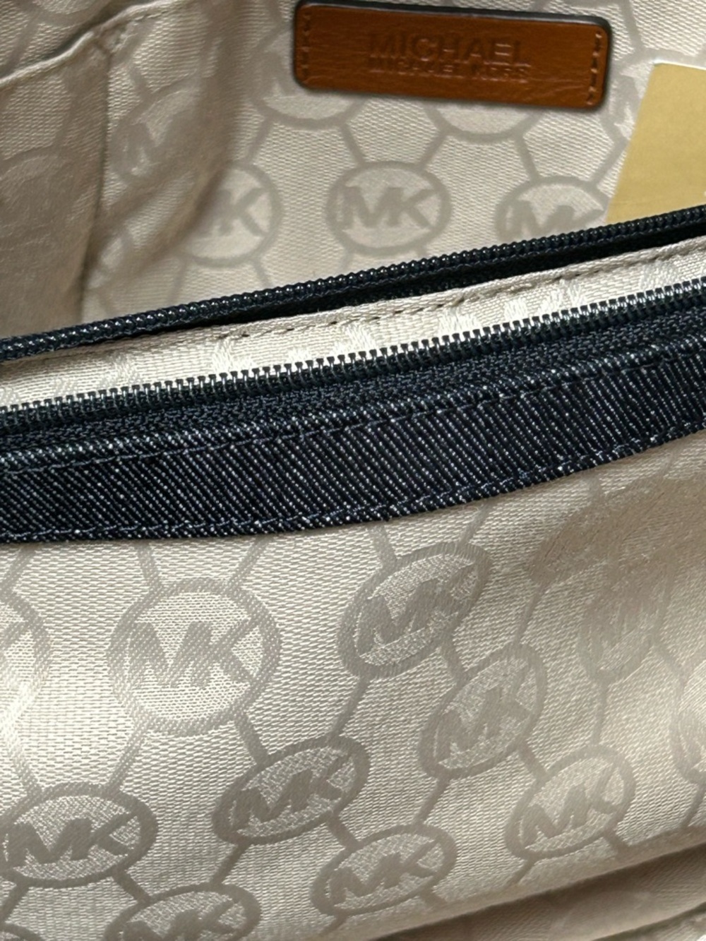 MICHAEL Michael Kors Navy Denim and Brown Leather Tote Approx. 15 x 11 x 4 - Picture 17 of 17